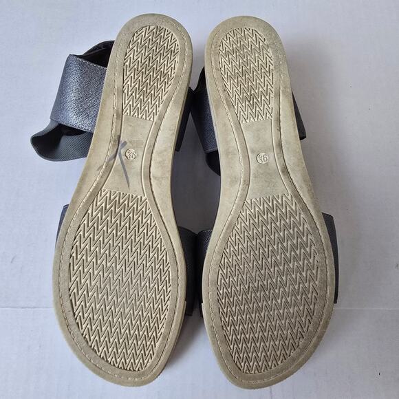 Eileen Fisher Silver Sandals Size 9.5 - Picture 3 of 6